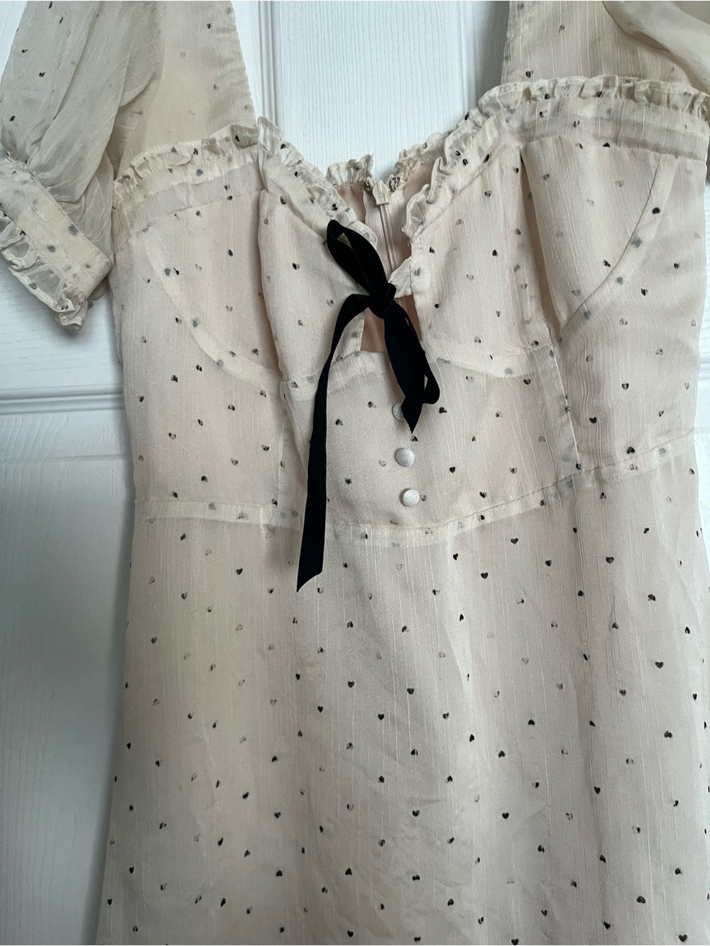 Romantic Cream Puff-Sleeve Mini Dress with Black Tie Detail - Picture 3 of 7